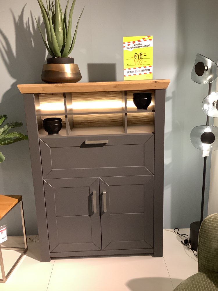 Highboard Set One Mustering