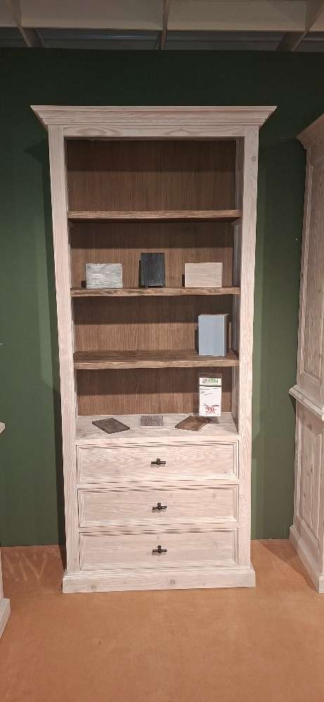Bücherschrank