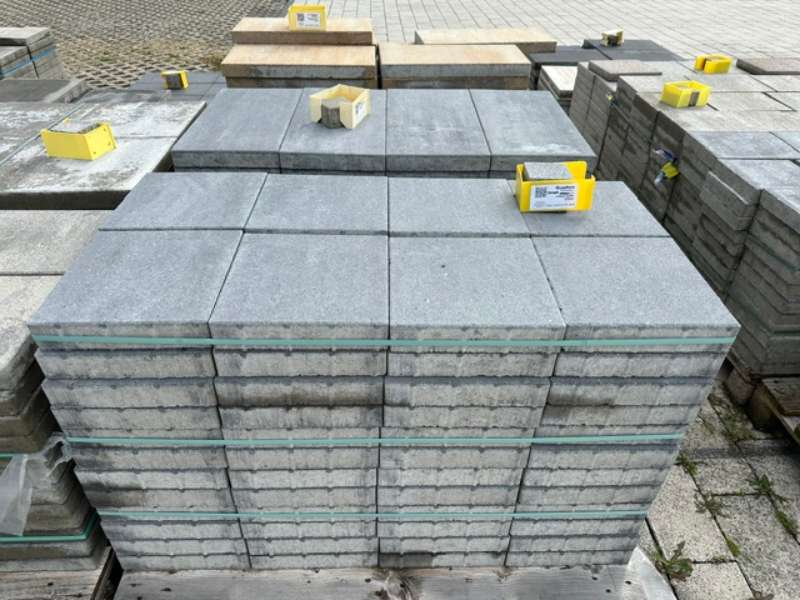 Quadera Pflaster 30x30x6 cm vulkan anthrazit (2.Wahl)