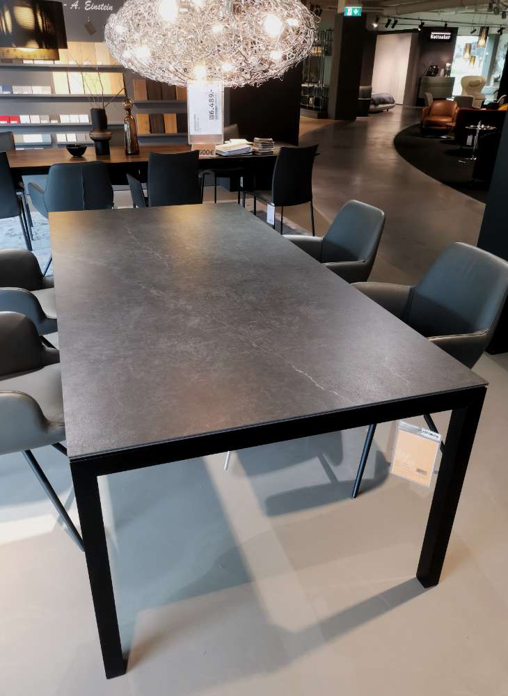 Möbel, Willisau, Esstisch PRATO, Keramik Laos Industrial/HPL Lava
