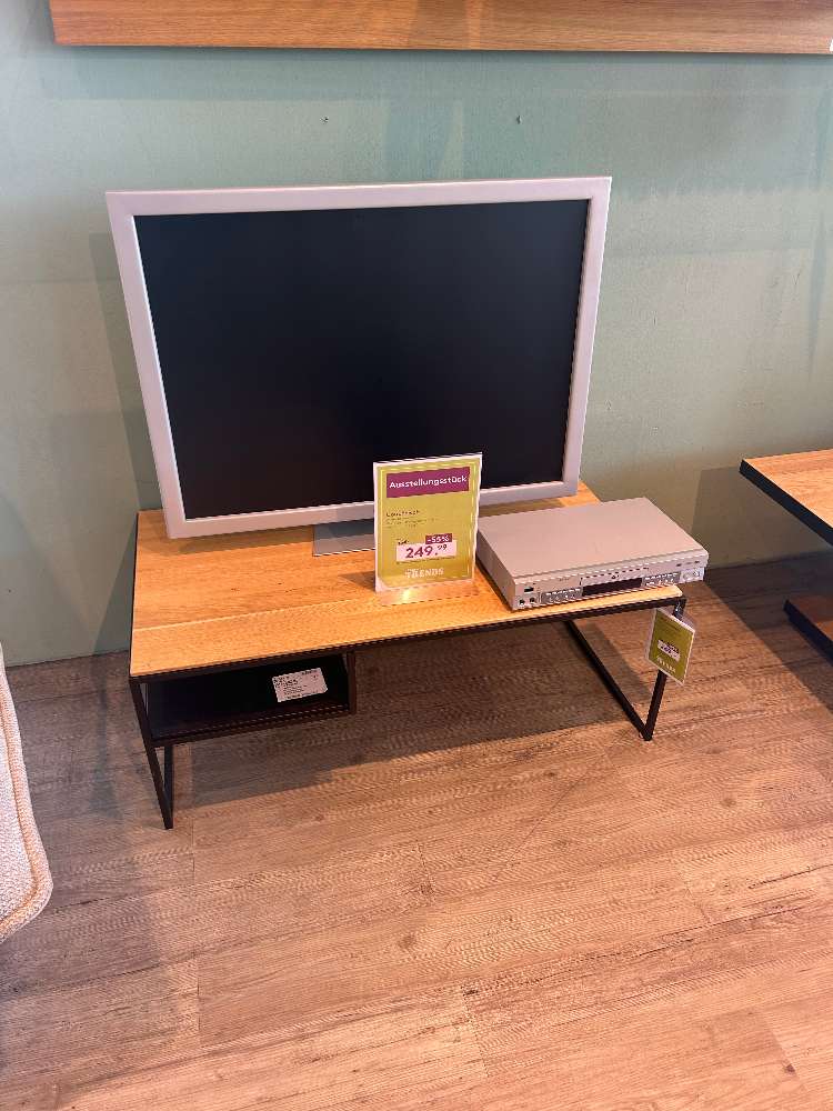 JW Couchtisch