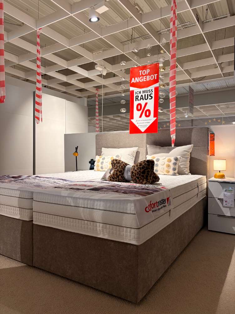 Boxspringbett mit Bettkasten