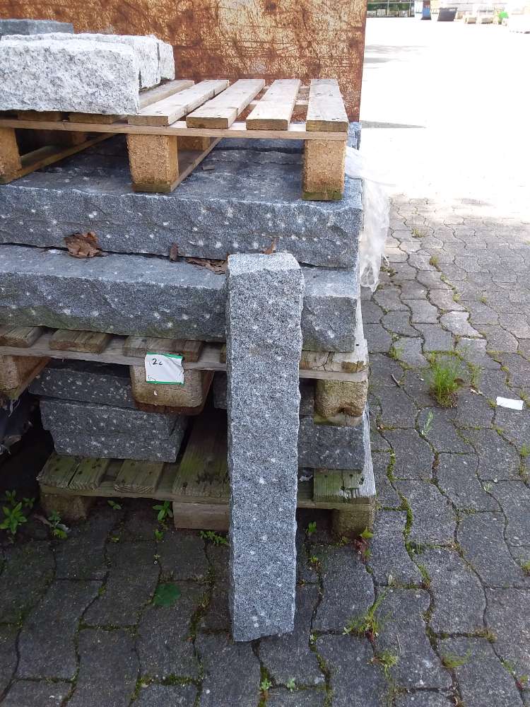 Granit Palisaden 12x12x75 dunkelgrau, Naturstein Outlet