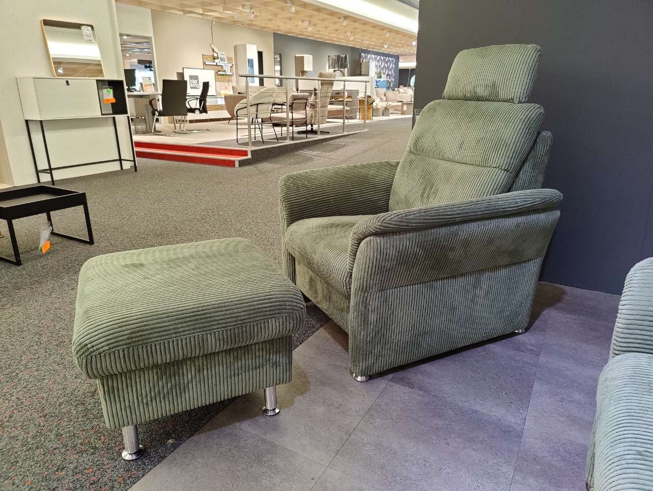Sessel inkl. Hocker – inkl. Kopfstütze – Komfort-Sessel – Cord