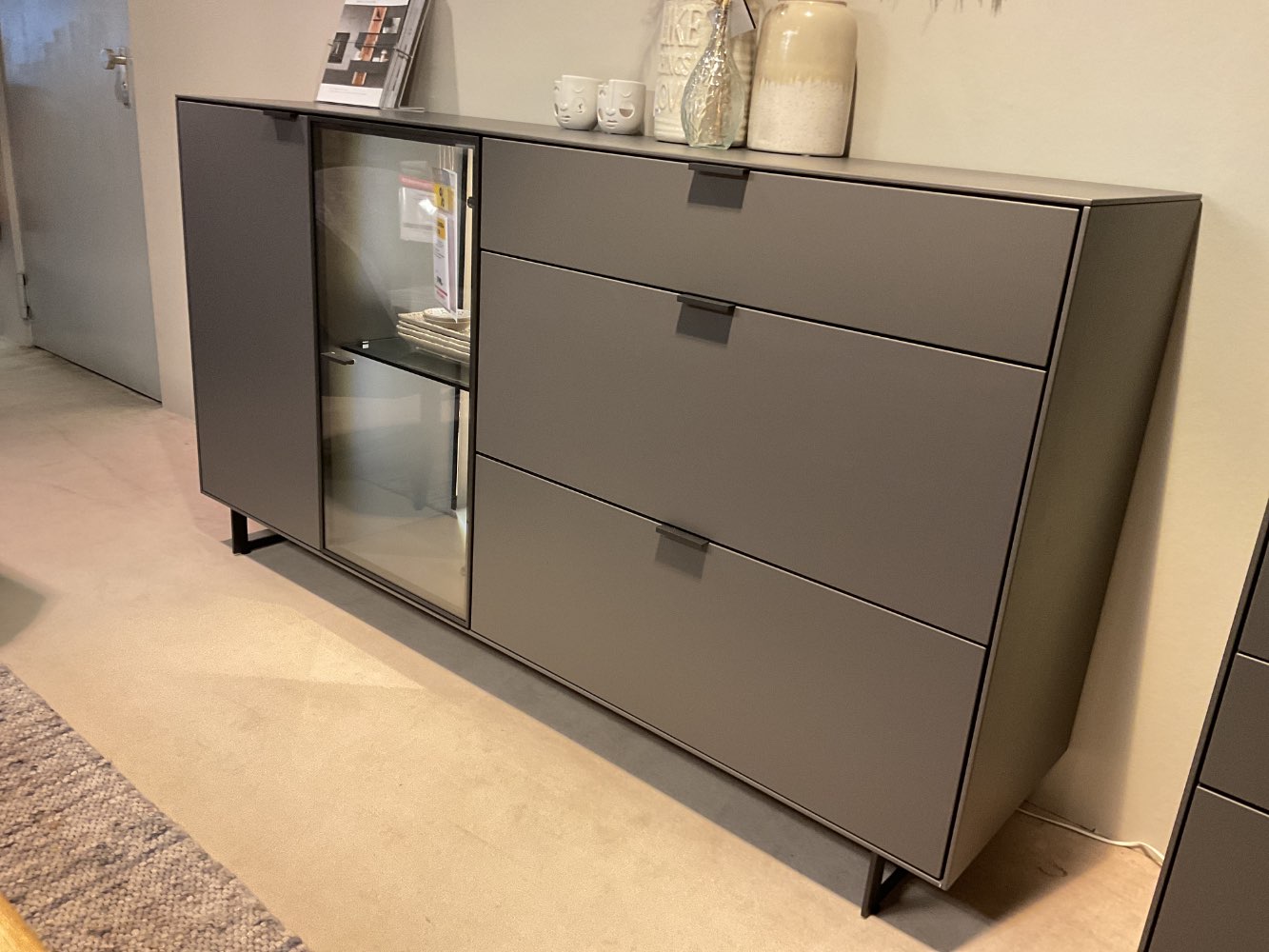 Sideboard