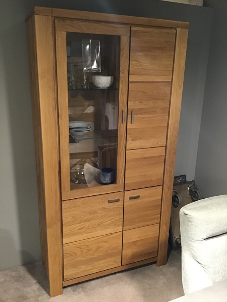 Vitrinenschrank Bern
