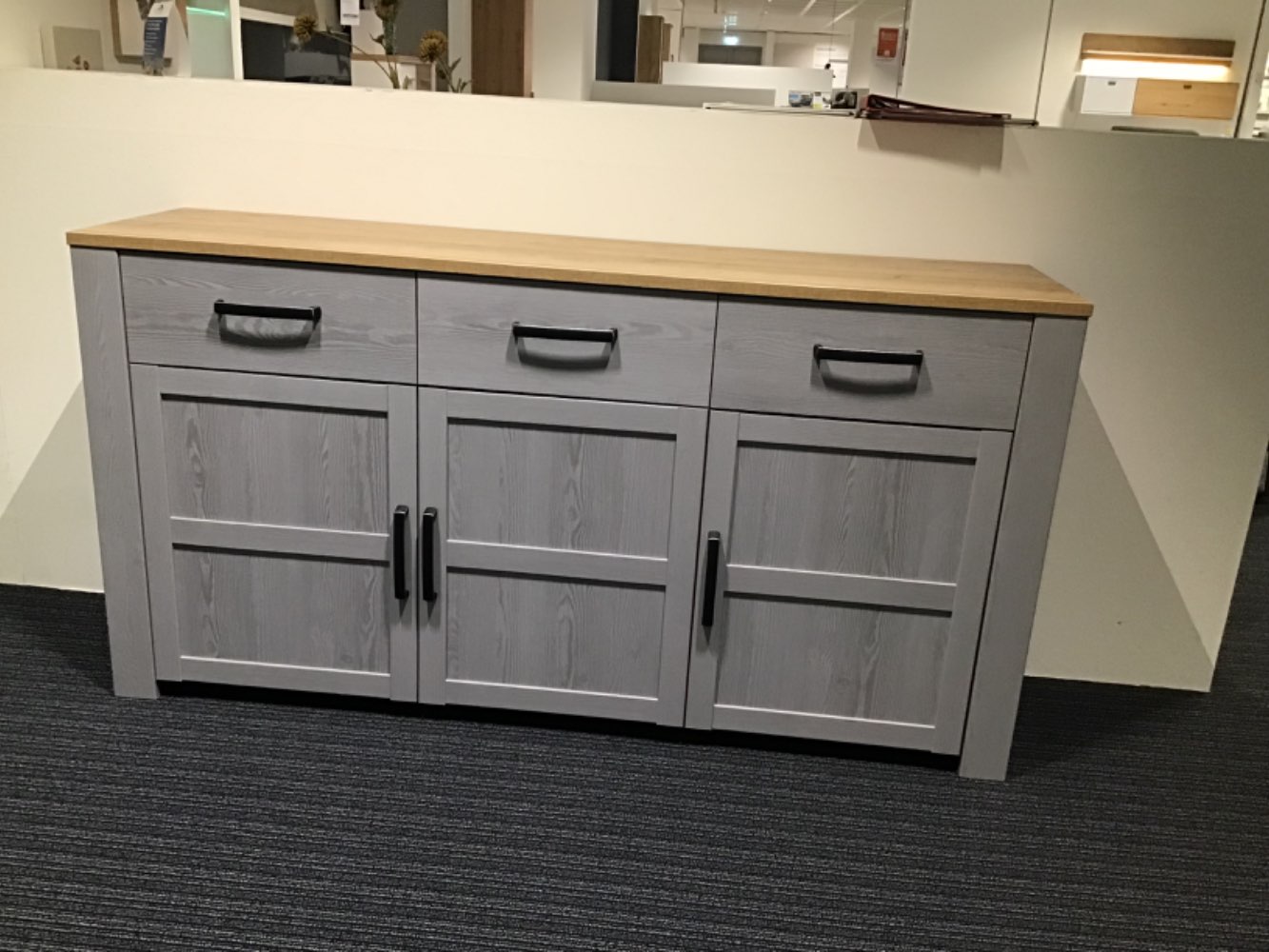 Sideboard