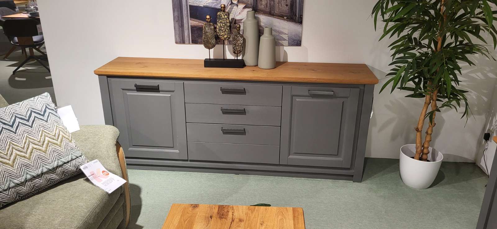 Sideboard