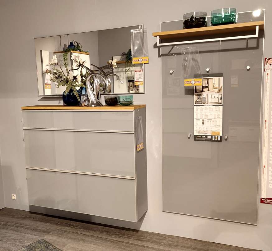 Garderobe VORTINA
