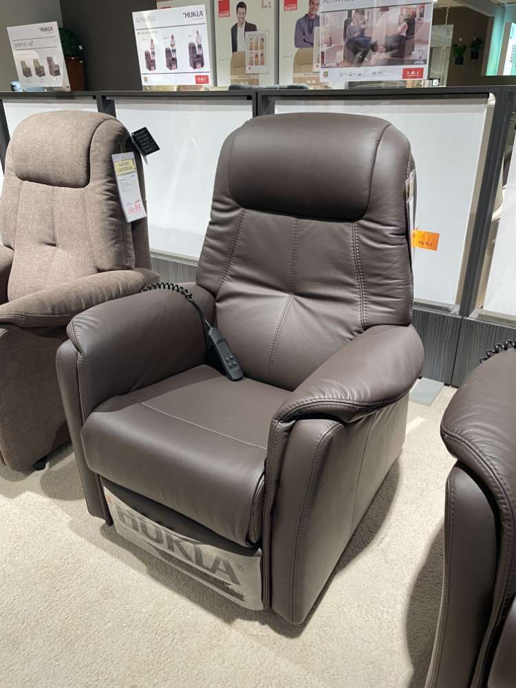 XL Relax-Sessel mit motorischer Relaxfunktion und Aufstehhilfe