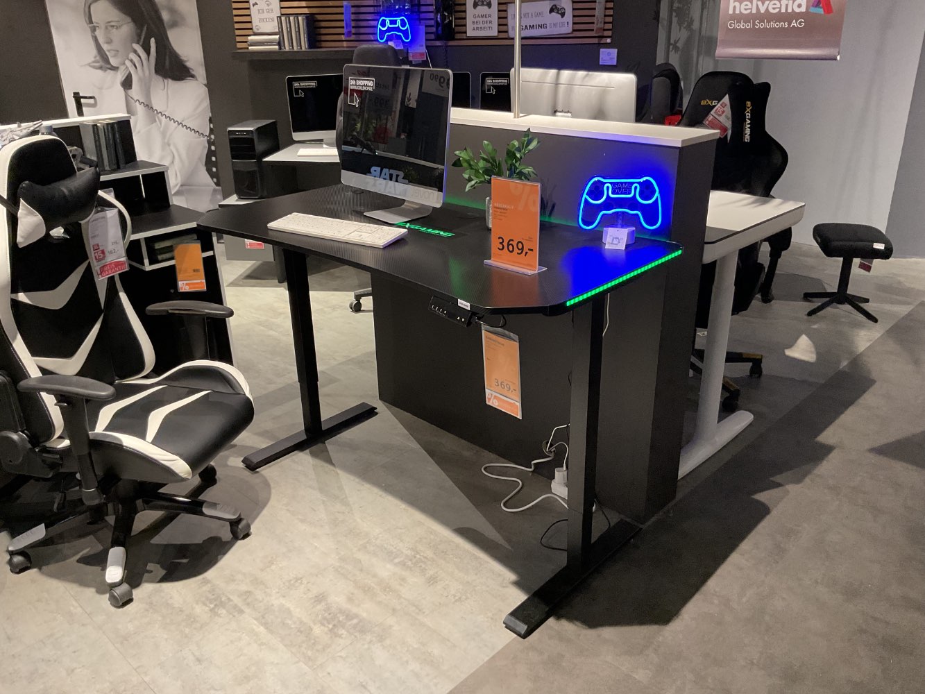 XXXLutz Ausstellungsstück Möbel Gamingtisch Cedric schwarz