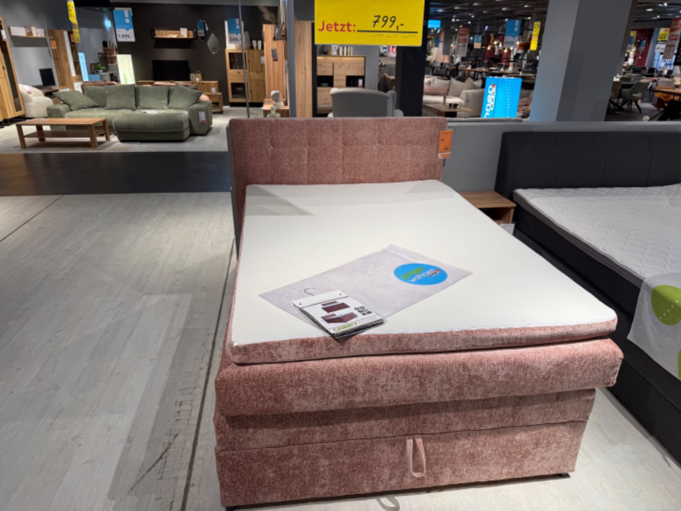 BOXSPRINGBETT RIMINI