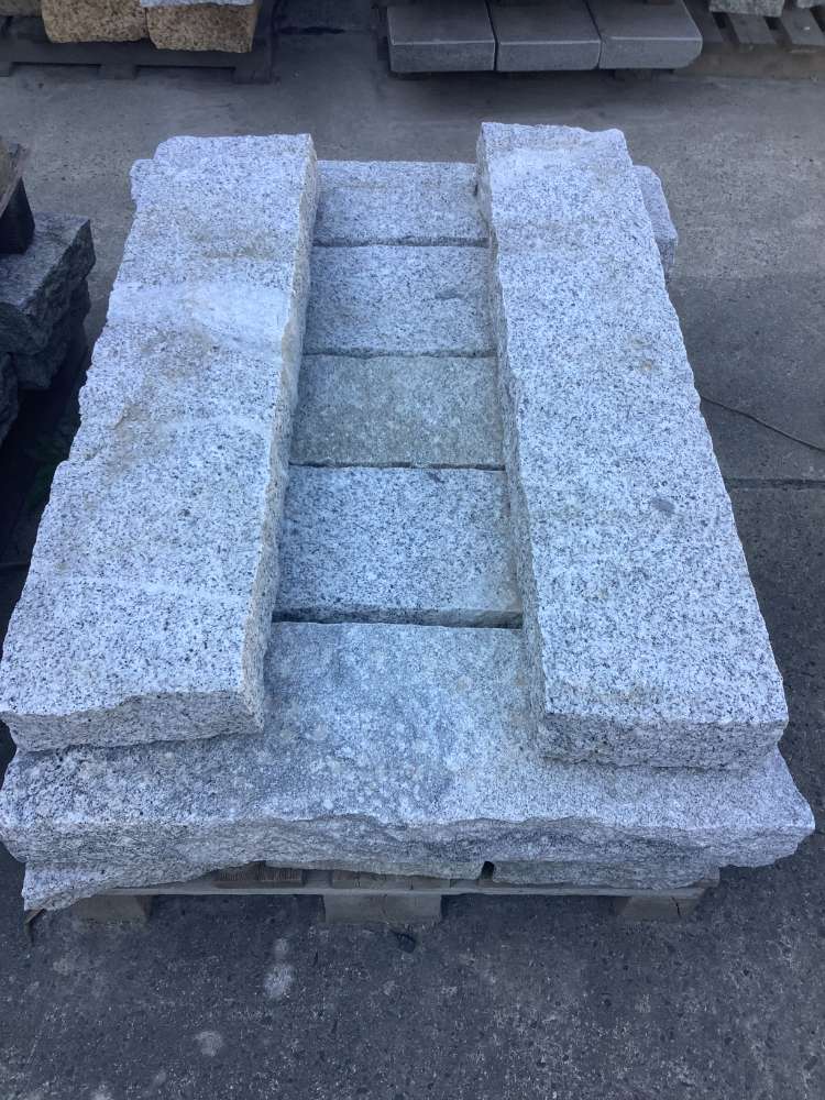 ⭐️ SONDERPOSTEN ⭐️-Palisaden, Granit, hellgrau, 10x25x fr. Längen