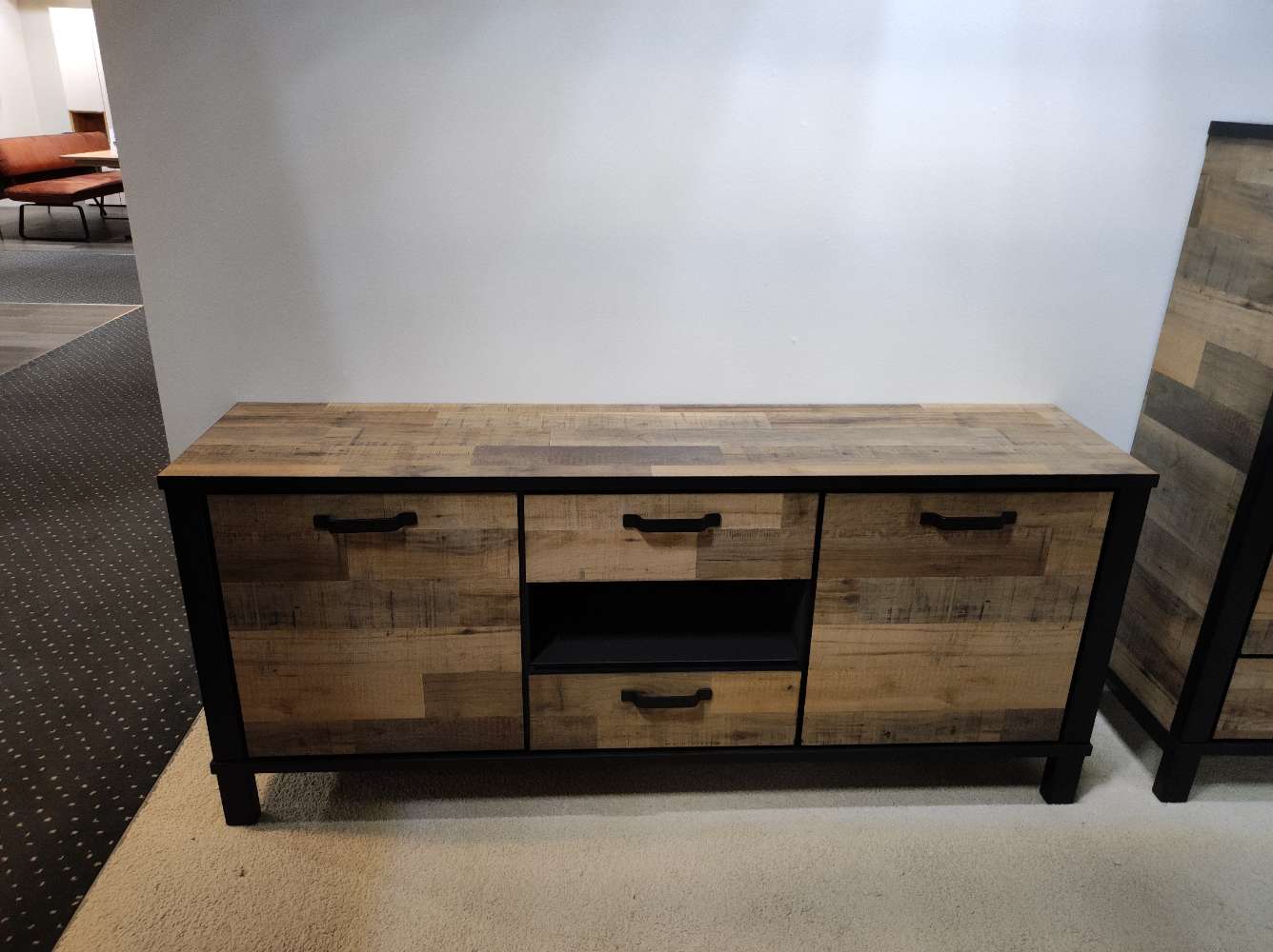 Sideboard