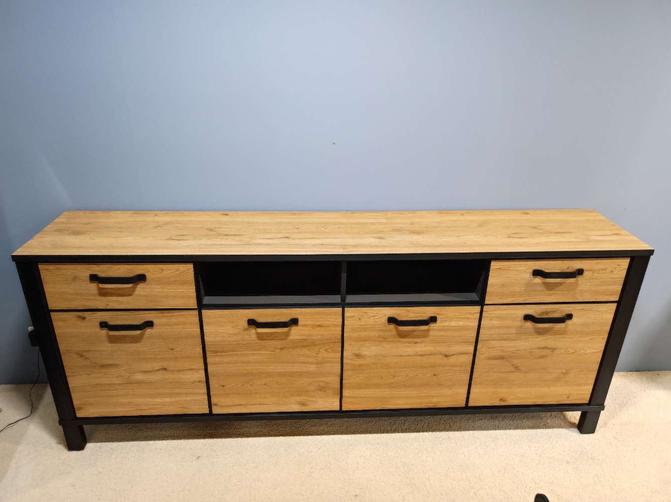 Sideboard