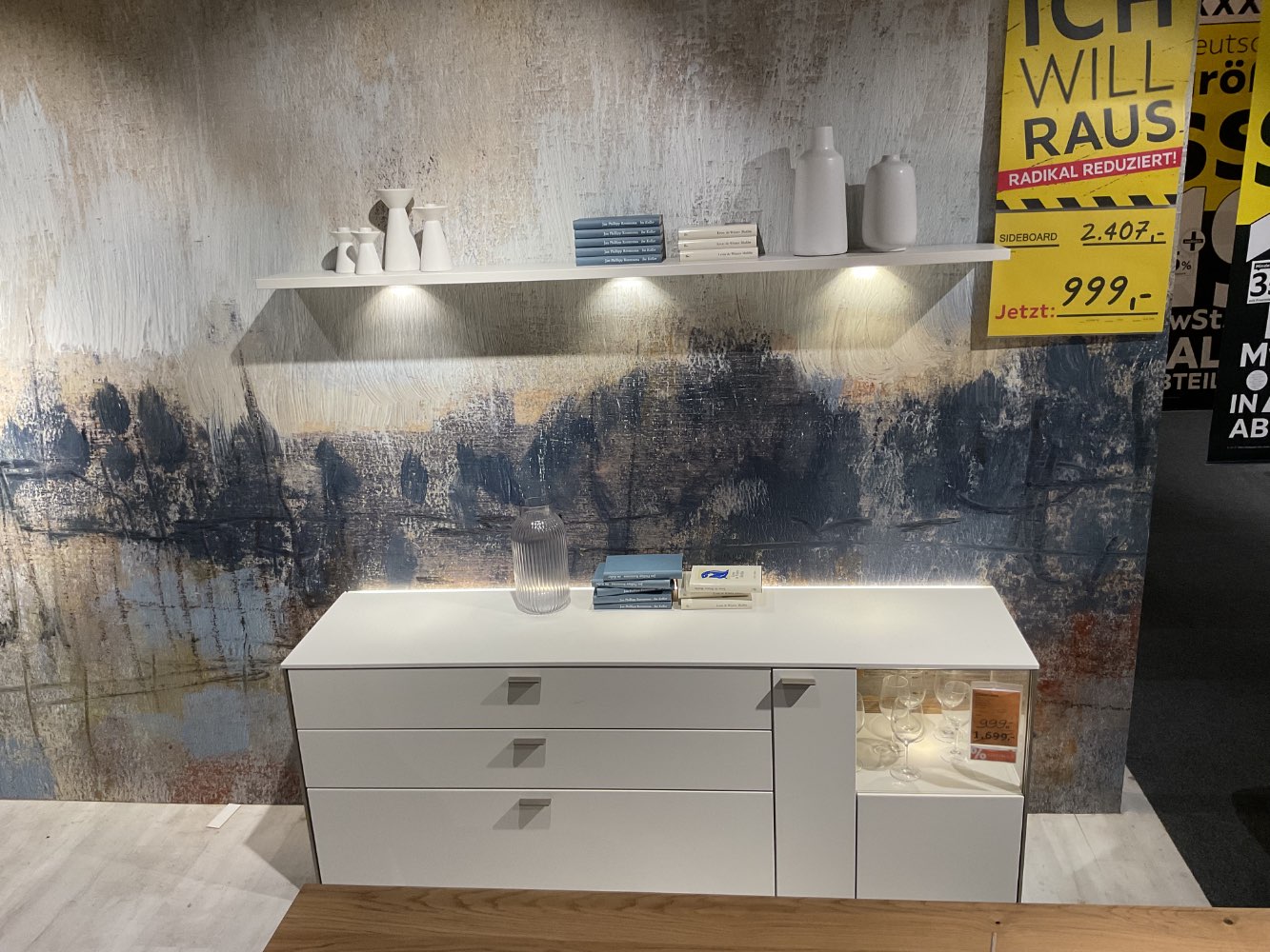 XXXLutz Ausstellungsstück Möbel Sideboard Sentino weiß Alufarben