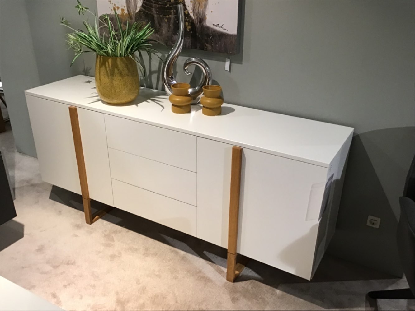 Sideboard