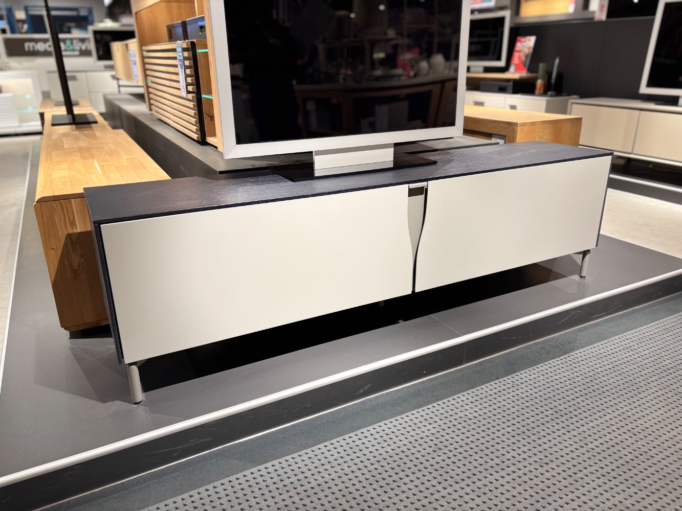 Lowboard „Leo Vinci“ von Munari | Abverkauf | Segmüller