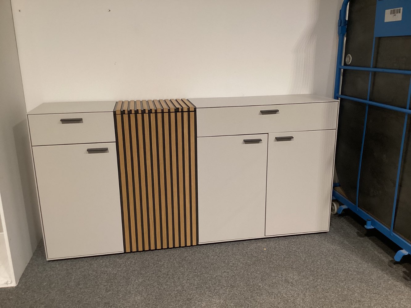 Sideboard