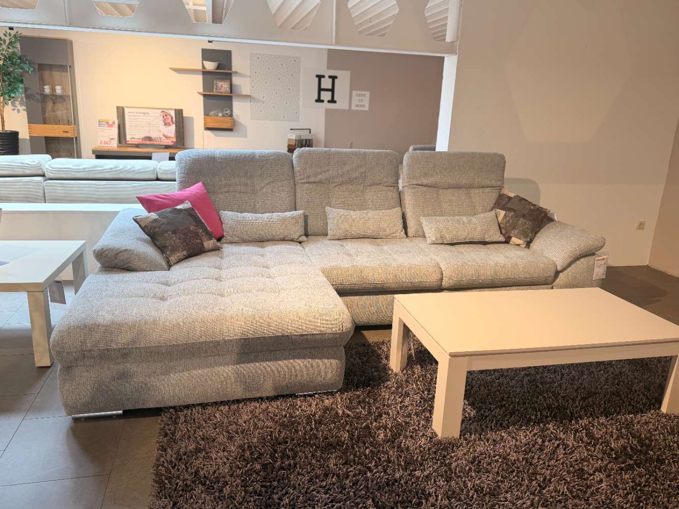 Sofa mit Schlaffunktion, Tiefenverstellung, Stauraum & mehr