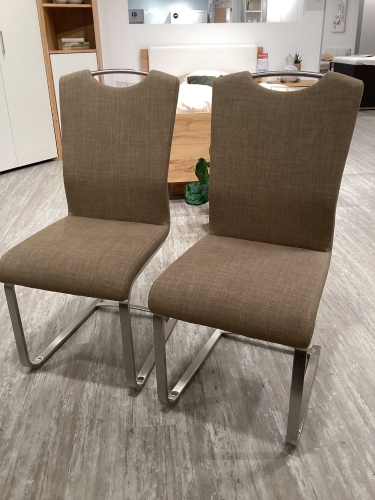 2 Stühle