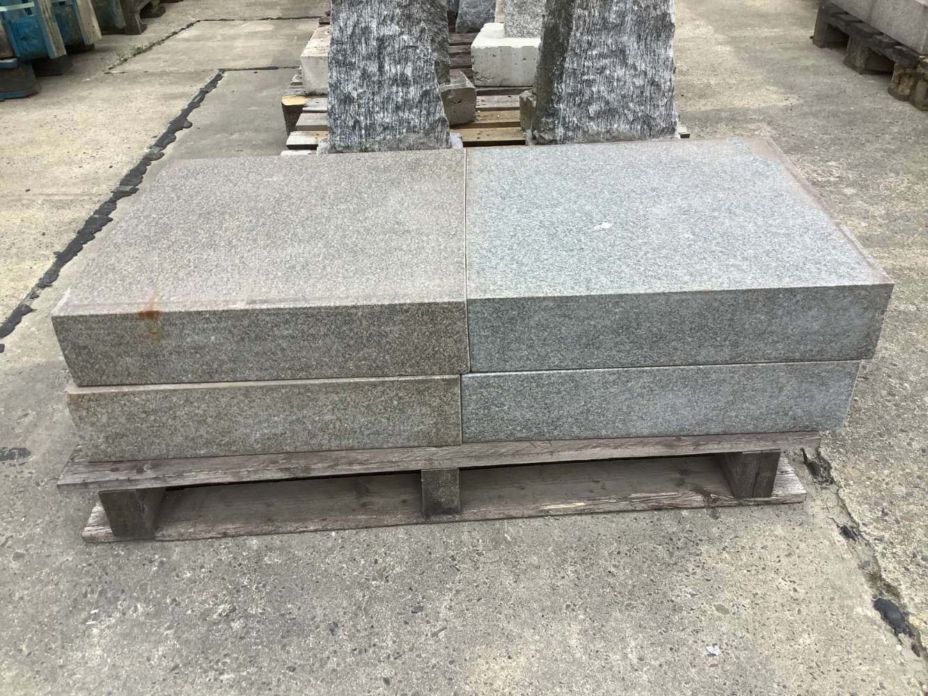 ⭐️ SONDERPOSTEN ⭐️ – Blöcke, Granit, rot-grau, 55x55x12cm