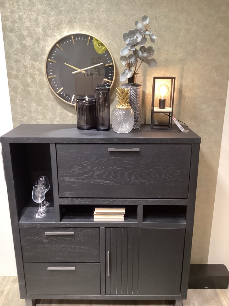 Highboard
