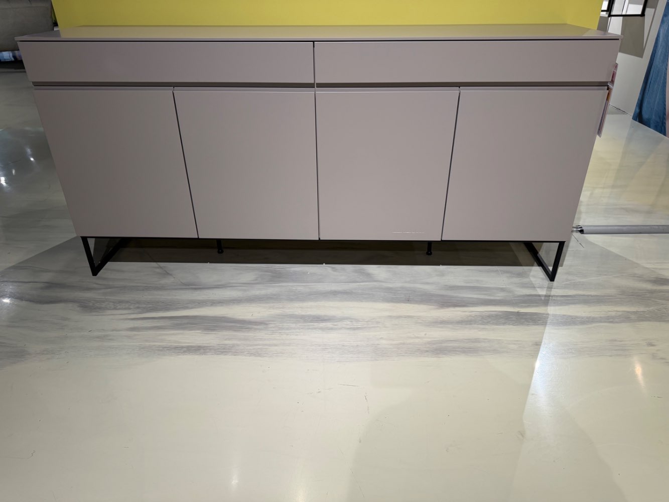 Sideboard