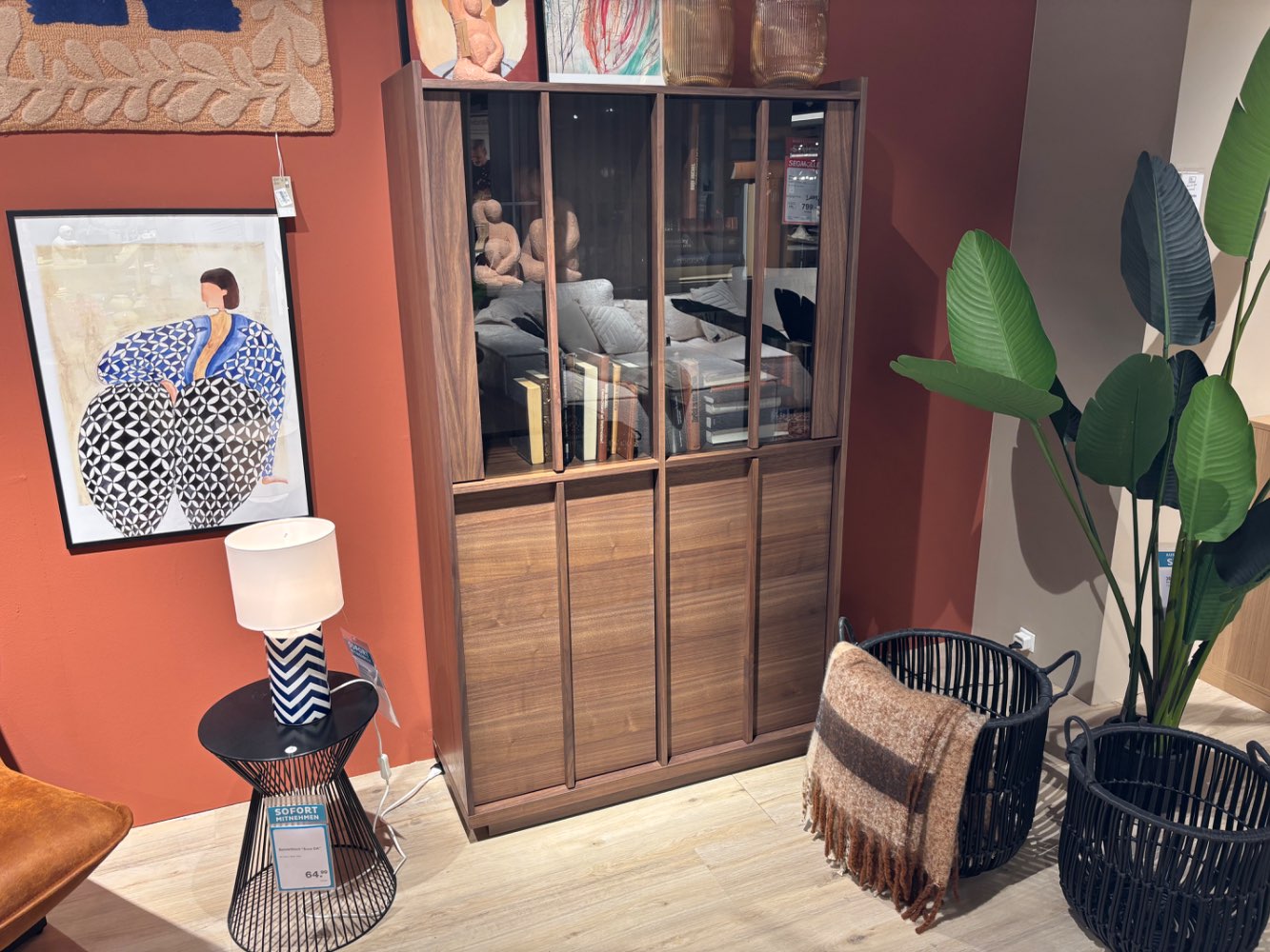 Vitrine Onyy von Julia Grup