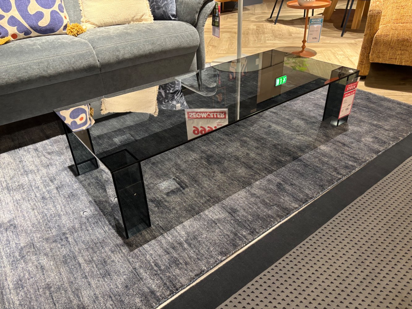 Couchtisch  Adularia von Julia Grup