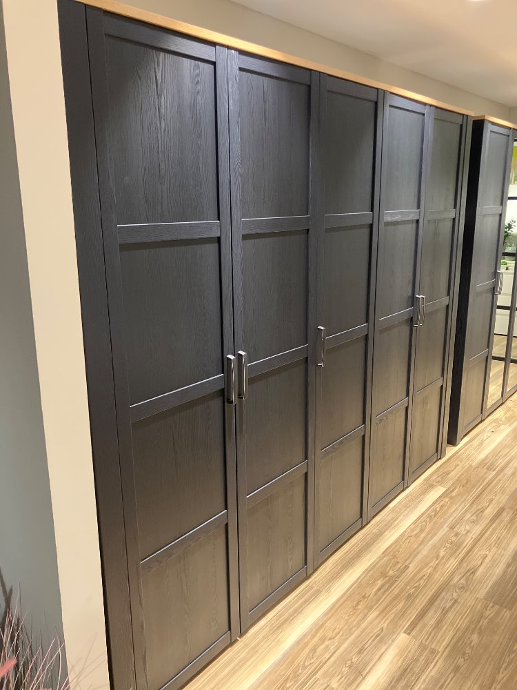 Drehtürenschrank Toneo