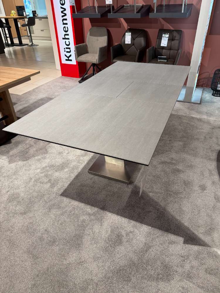 Esstisch / modern / zum ausziehen / Glaskeramik