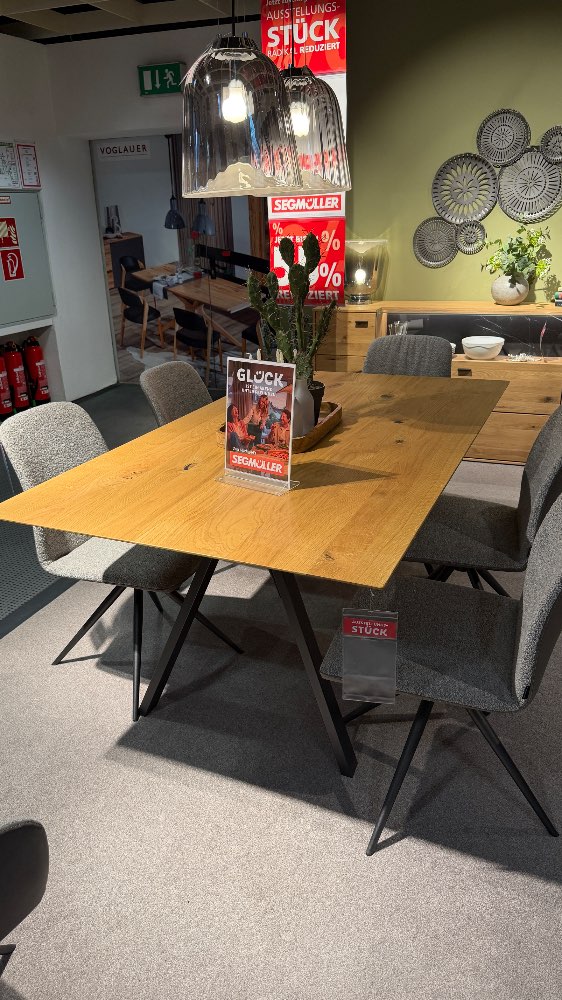 Esstisch ca. 180×100 cm H: 77 cm in Eiche