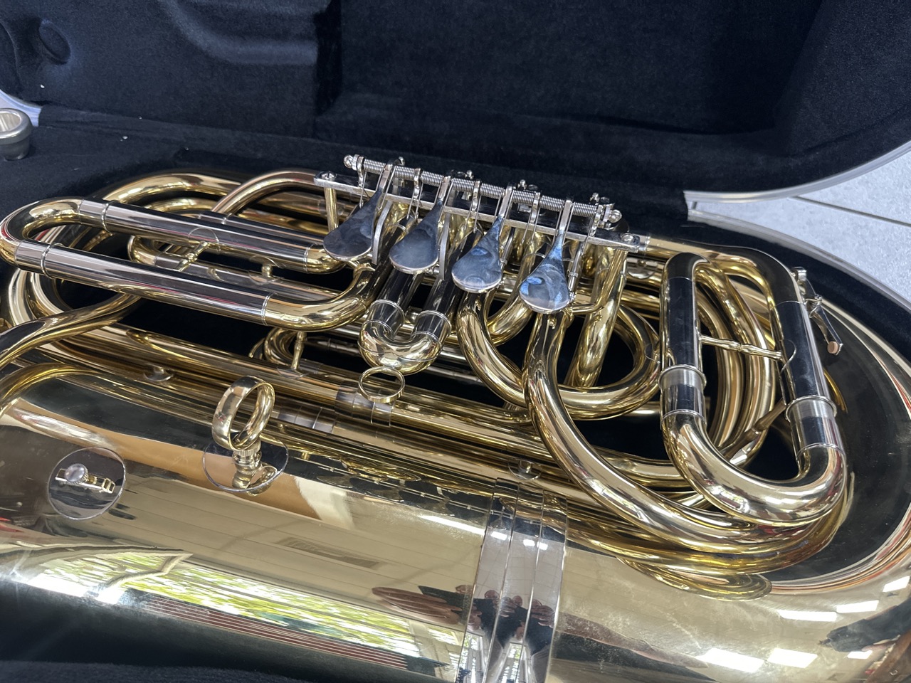 Tuba Monzani