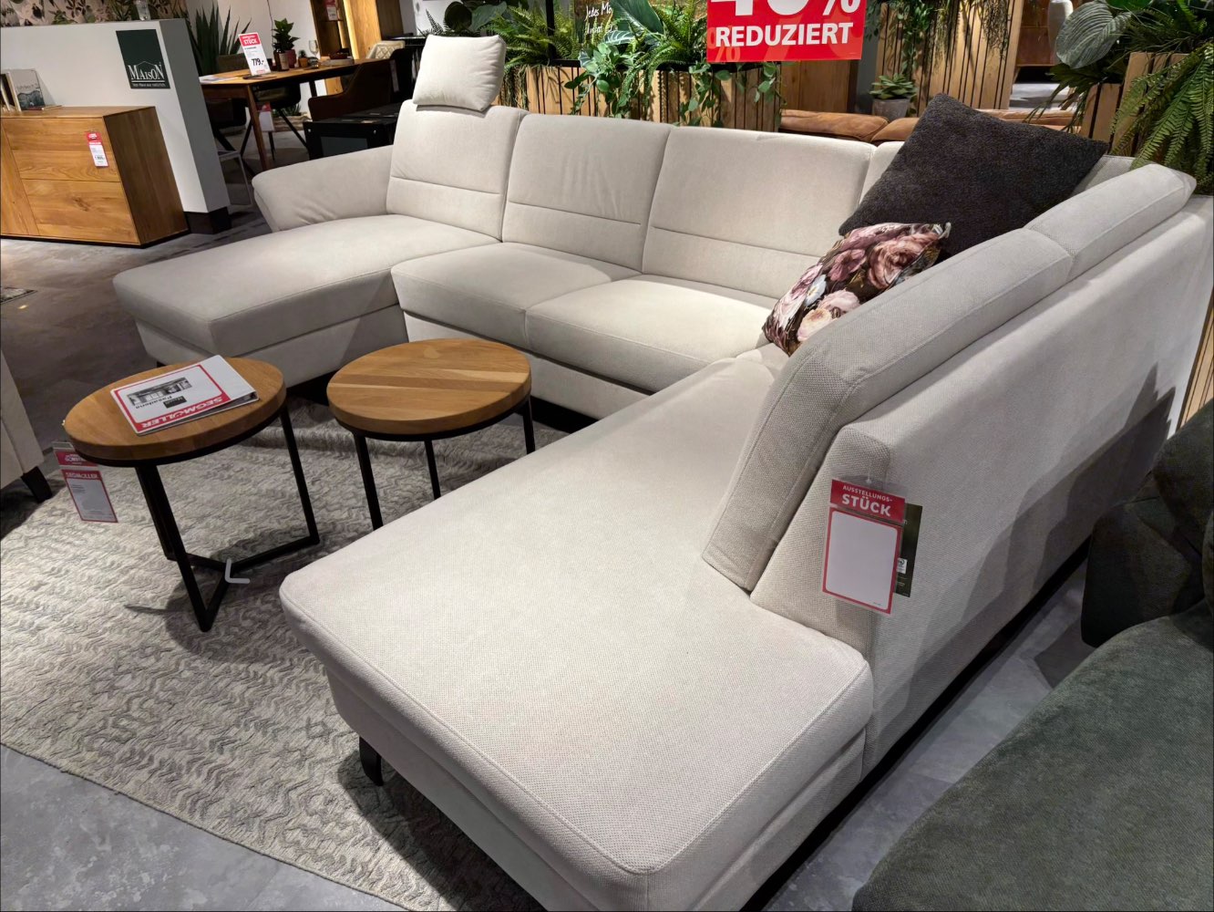 Polstergarnitur in ca. 160 x 340 x 210 cm beige