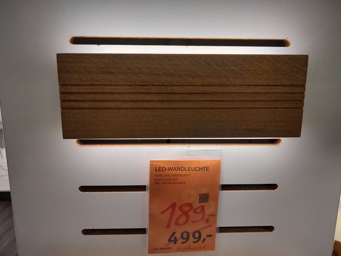 XXXLutz, Beleuchtung, LED-Wandleuchte