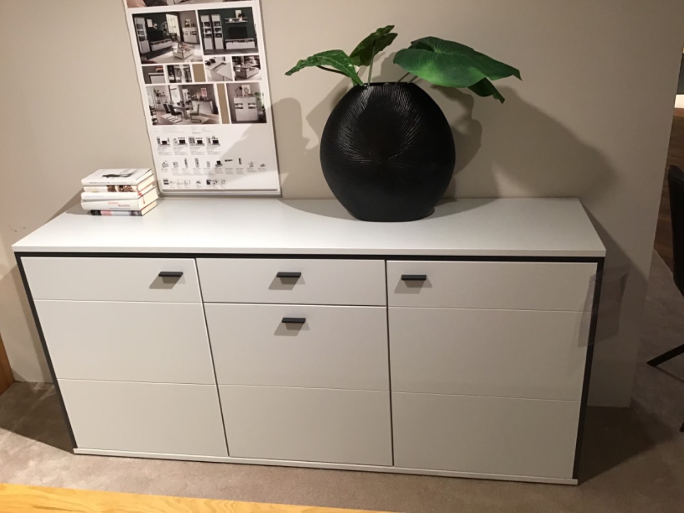 Sideboard
