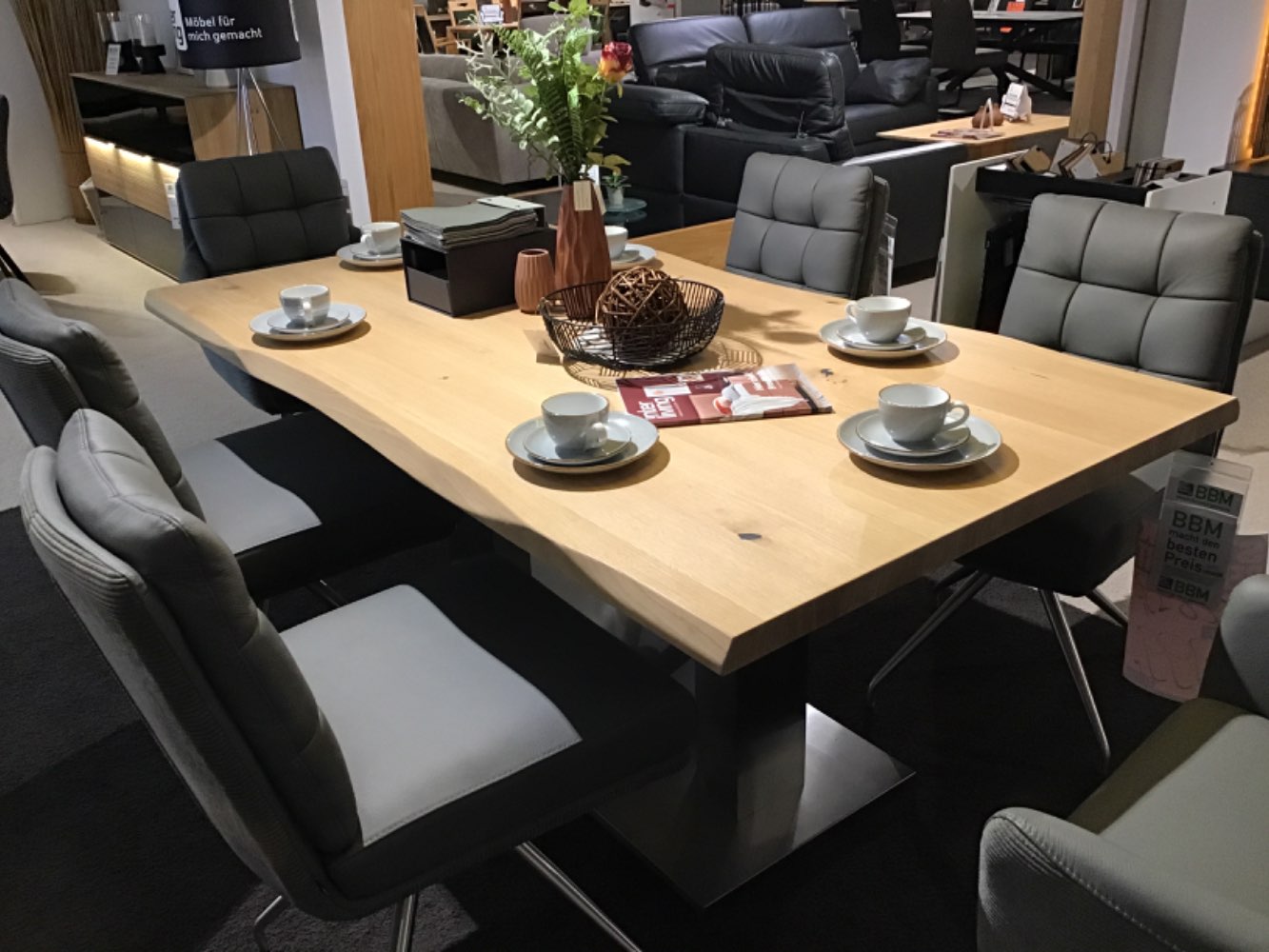 Interliving 5116 Esstisch in Baumkantenform Eiche hell,100x180cm