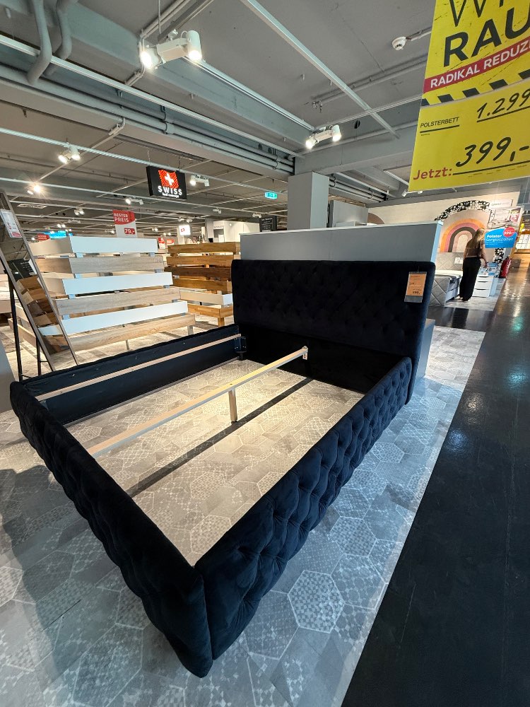 Polsterbett 180x200cm Schwarz Samt – XXXLutz Fellbach