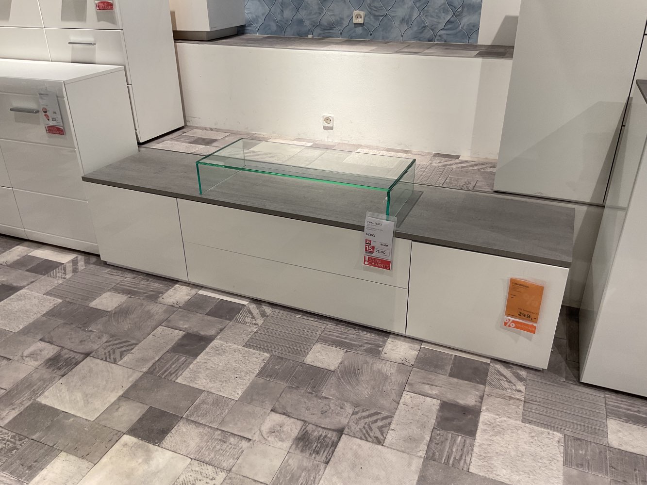 XXXLutz Ausstellungsstück Möbel Lowboard Privilegio weiß Betonopt