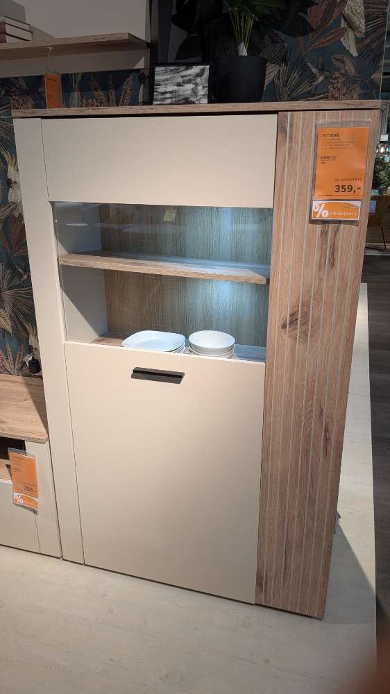 XXXLutz,Möbel, Vitrine