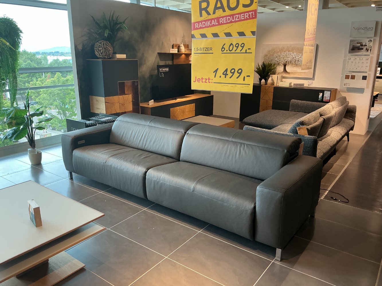 1,5 Sitzer Candy Echtleder Anthrazit – XXXLutz Fellbach