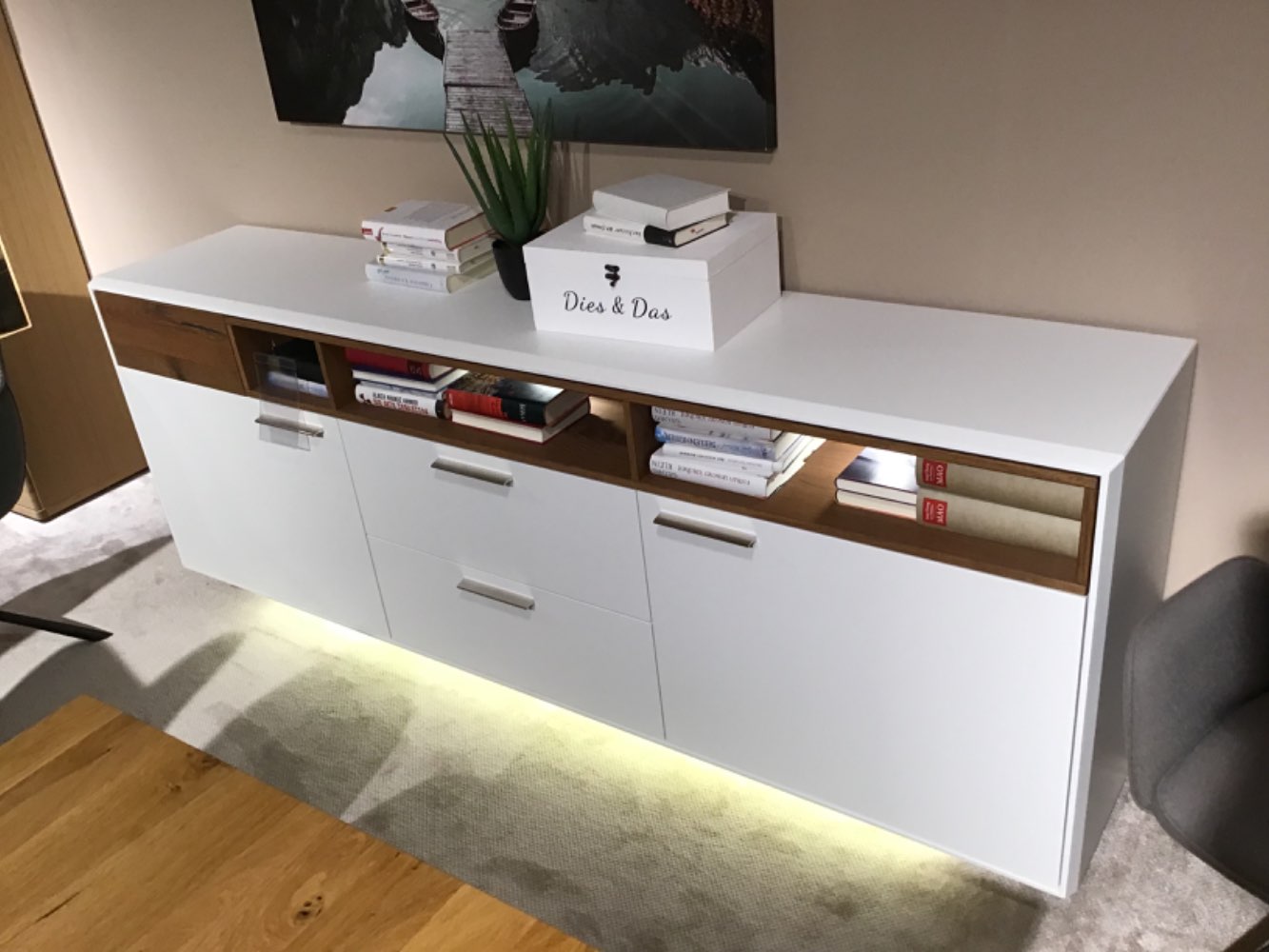 Sideboard