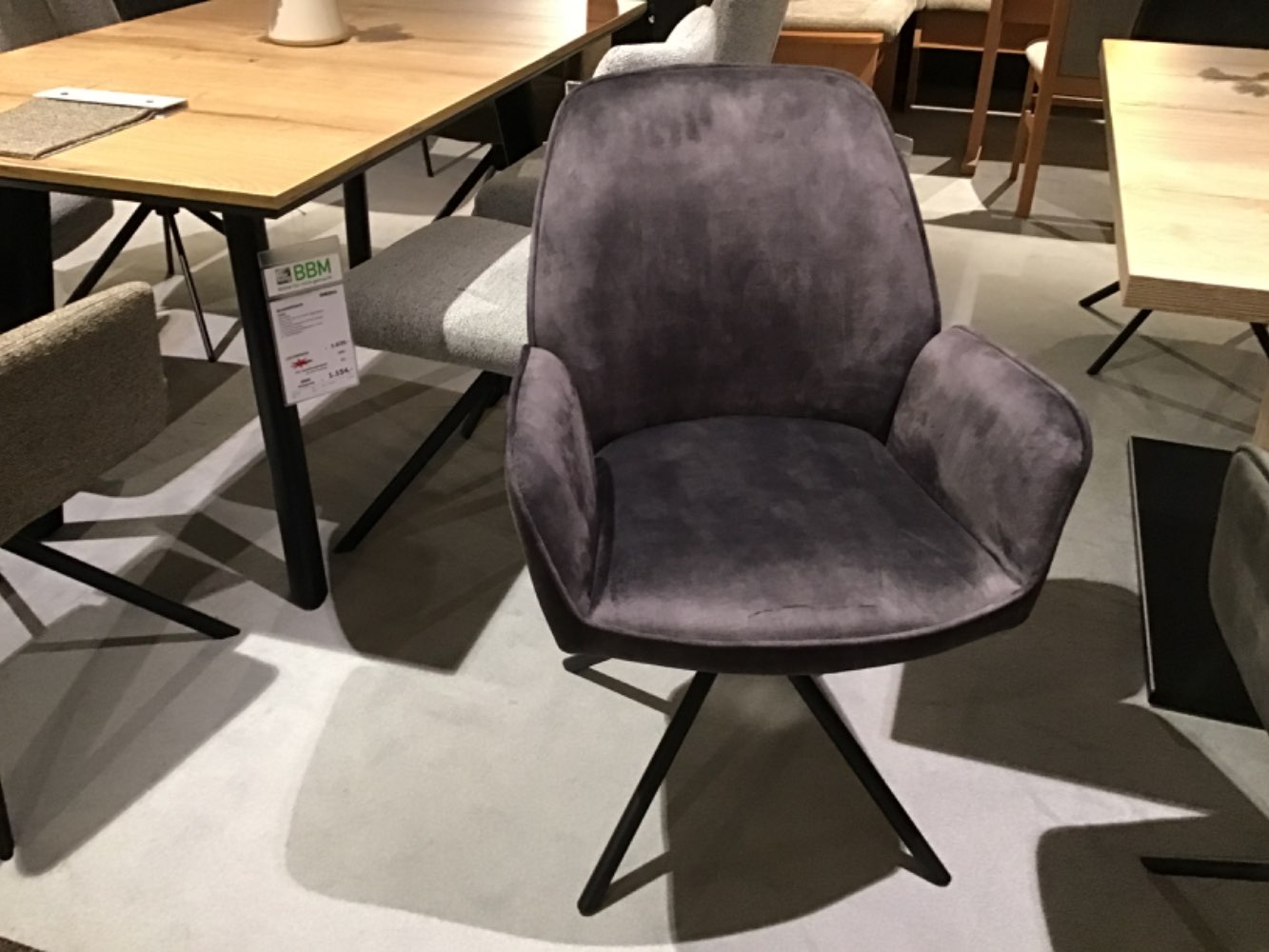 Drehbarer Esszimmerstuhl Farbe Anthrazit Maß 60x89x64cm