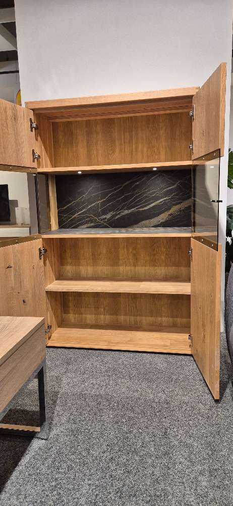 Wöstmann Highboard inkl. Beleuchtung und Fernbedienung