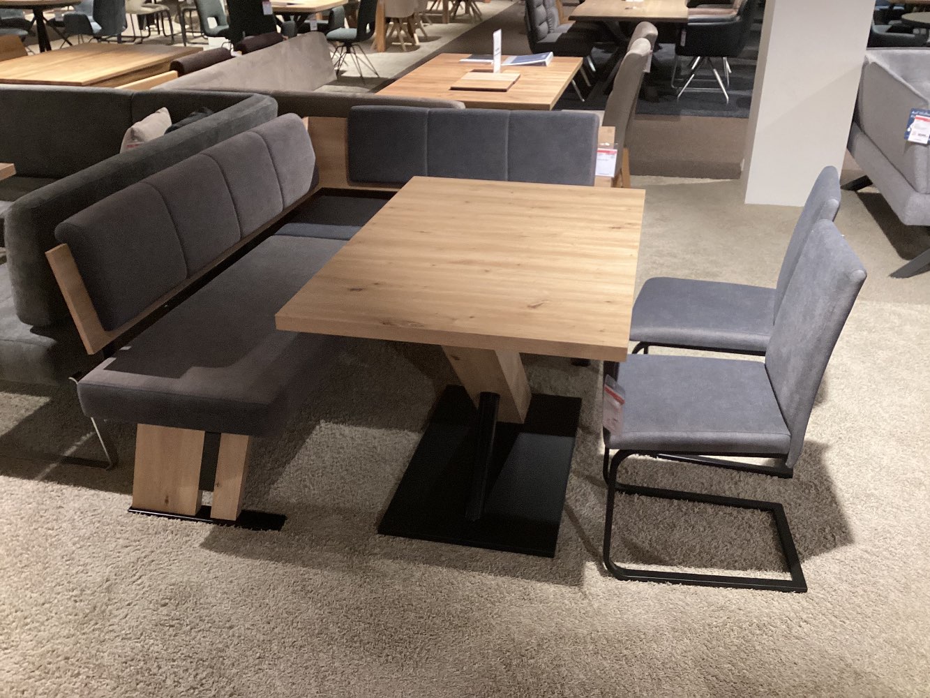 Eckbankgruppe „Duo“, Eiche NB; Tisch ausziehbar