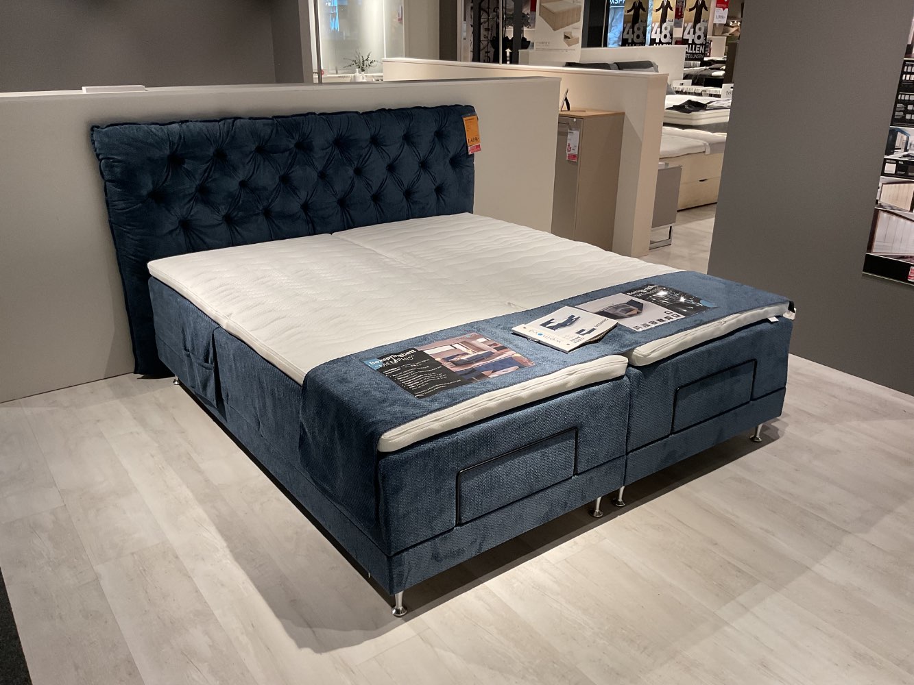 XXXLutz Ausstellungsstück Möbel Boxspringbett Memphis blau