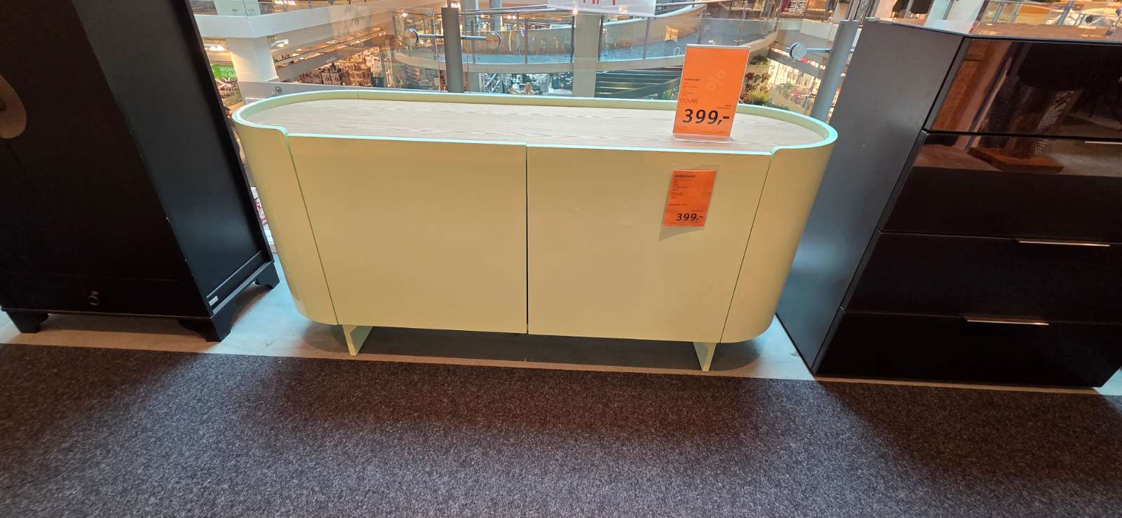 Sideboard