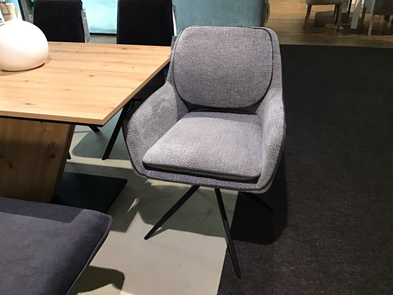 Drehbarer Esszimmerstuhl mit Armlehnen,Stoff grau