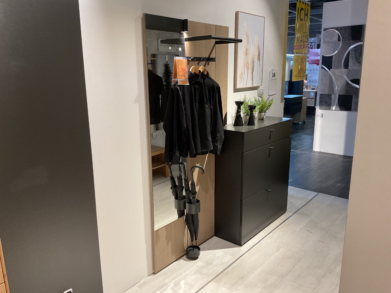XXXLutz Ausstellungsstück Möbel Garderobe Sina Eiche schwarz